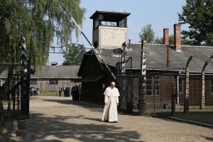 papież franciszek w auschwitz